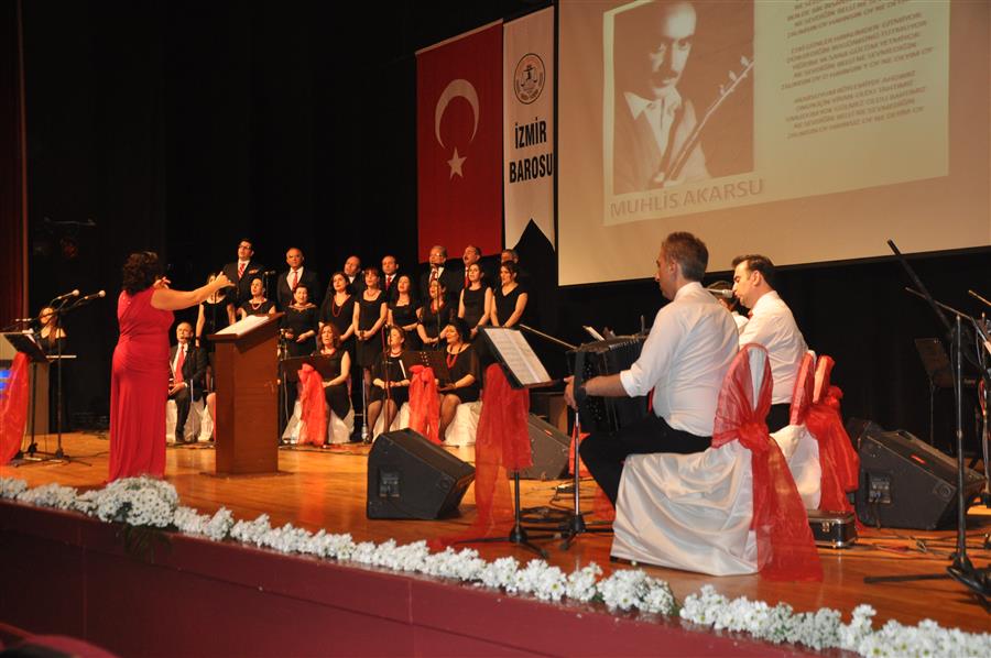 İzmir Barosu Türk Halk Müziği Korosu Konseri Yapıldı