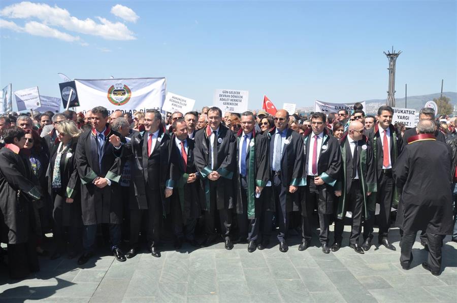 Türkiye Adaletini Arıyor İzmir Mitingi Büyük Bir Coşkuyla Gerçekleştirildi