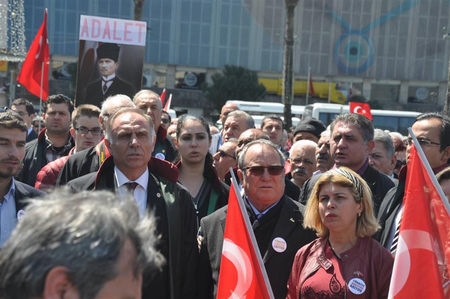 Türkiye Adaletini Arıyor İzmir Mitingi Büyük Bir Coşkuyla Gerçekleştirildi
