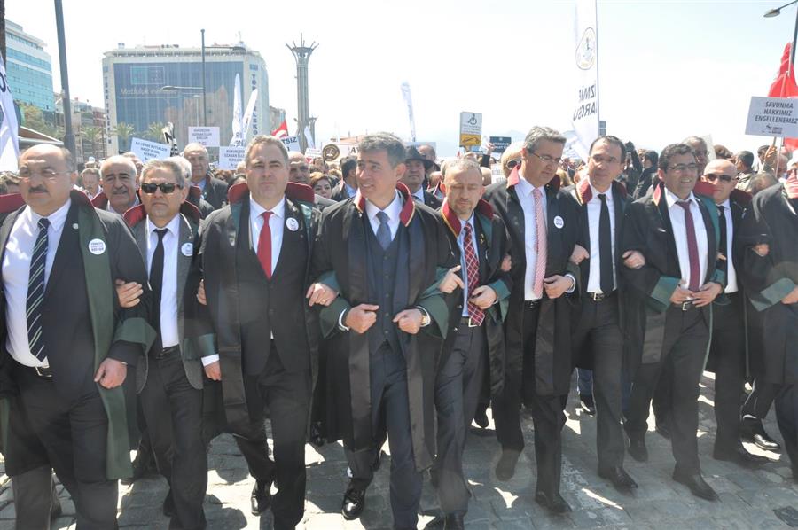 Türkiye Adaletini Arıyor İzmir Mitingi Büyük Bir Coşkuyla Gerçekleştirildi