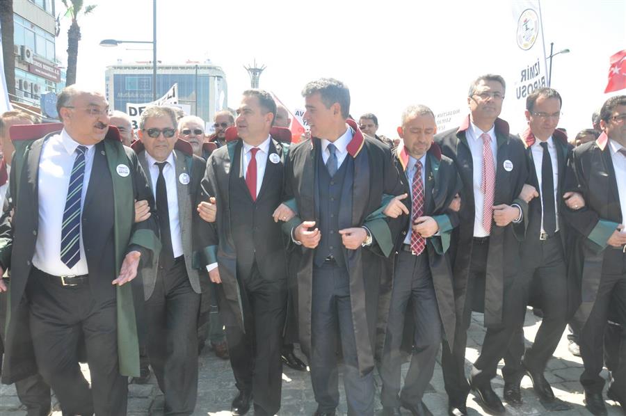 Türkiye Adaletini Arıyor İzmir Mitingi Büyük Bir Coşkuyla Gerçekleştirildi