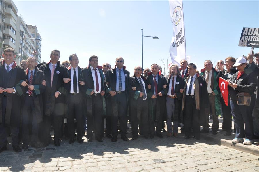 Türkiye Adaletini Arıyor İzmir Mitingi Büyük Bir Coşkuyla Gerçekleştirildi
