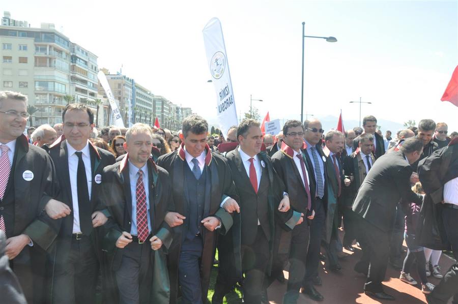 Türkiye Adaletini Arıyor İzmir Mitingi Büyük Bir Coşkuyla Gerçekleştirildi