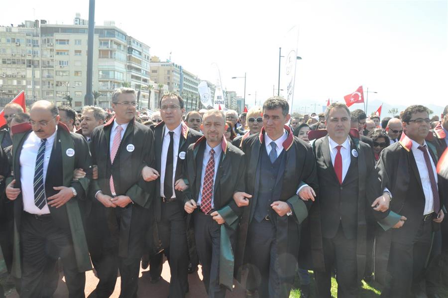 Türkiye Adaletini Arıyor İzmir Mitingi Büyük Bir Coşkuyla Gerçekleştirildi