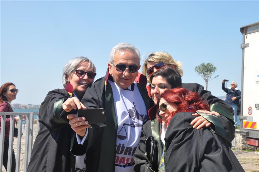 Türkiye Adaletini Arıyor İzmir Mitingi Büyük Bir Coşkuyla Gerçekleştirildi