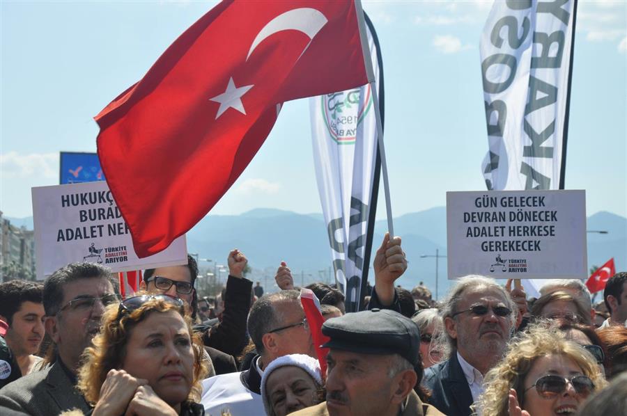 Türkiye Adaletini Arıyor İzmir Mitingi Büyük Bir Coşkuyla Gerçekleştirildi