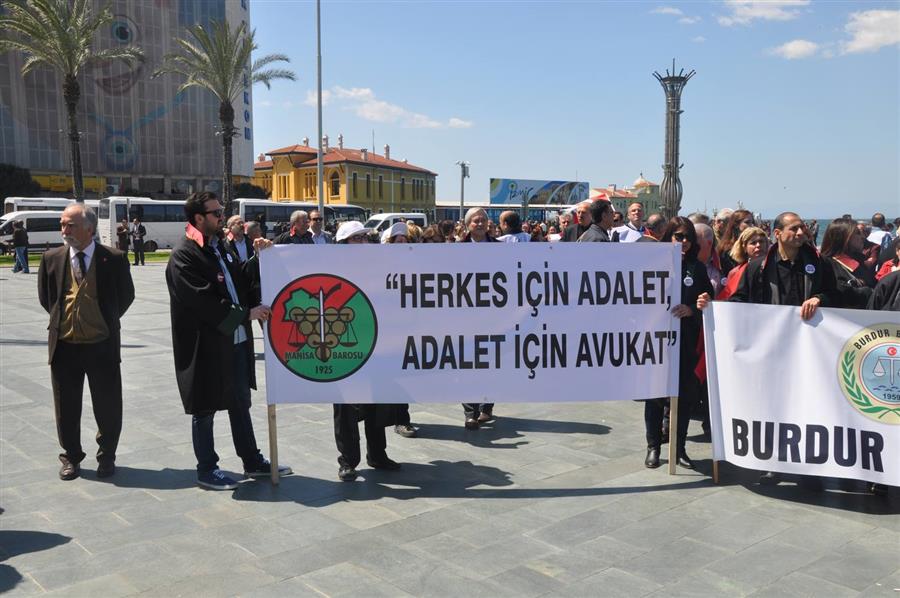 Türkiye Adaletini Arıyor İzmir Mitingi Büyük Bir Coşkuyla Gerçekleştirildi