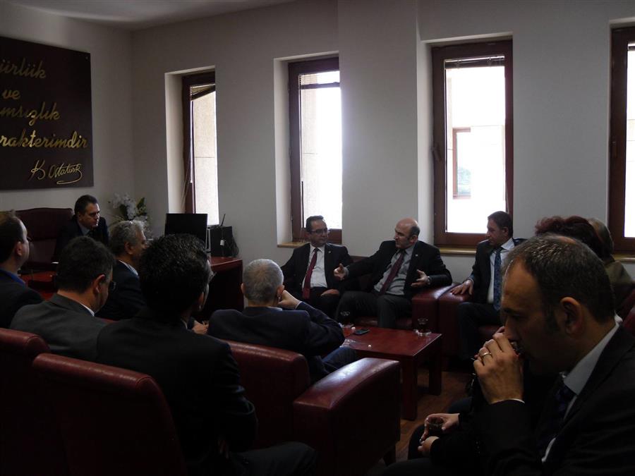 Laikliğin İlan Edildiği Günde Laiklik Yargılandı