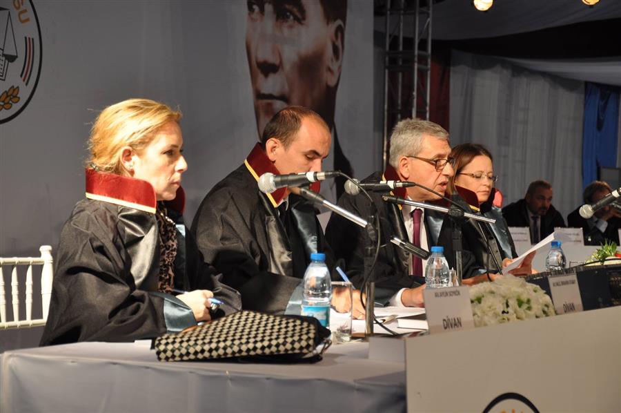 İzmir Barosu 2014 Yılı Olağan Genel Kurulu Tamamlandı