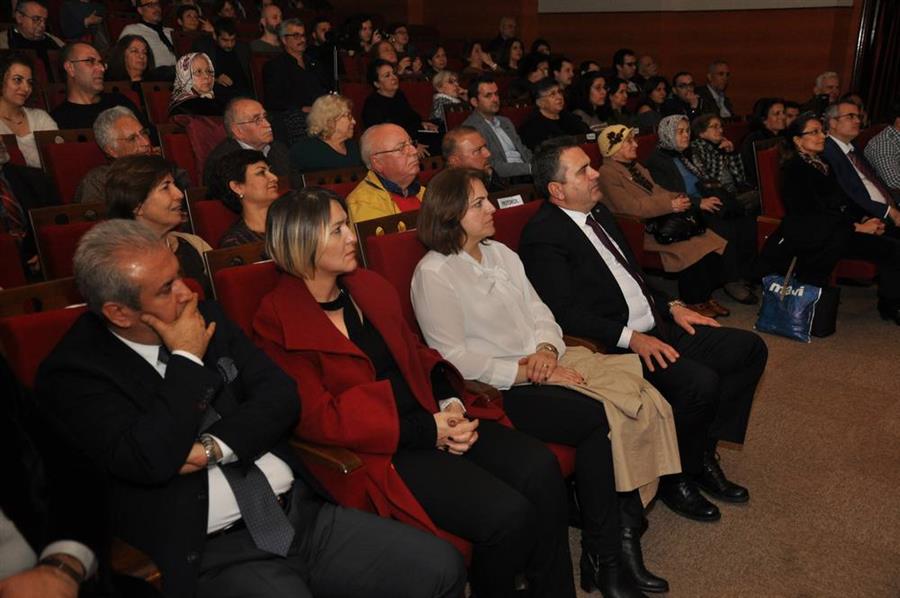 İzmir Barosu, Şiirler ve Şarkılarla Nazım Hikmet’i Andı.