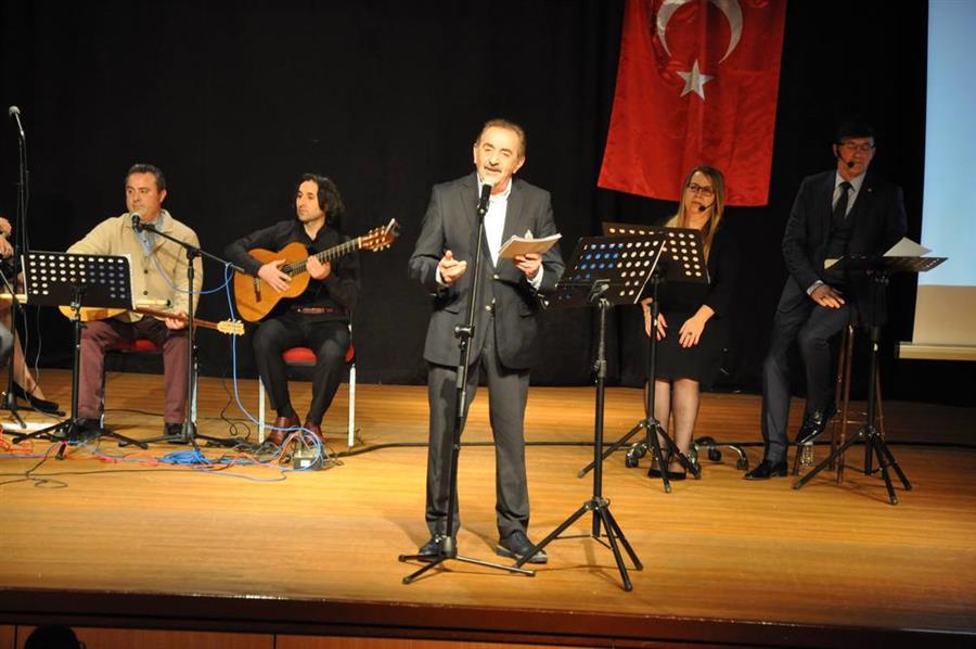 İzmir Barosu, Şiirler ve Şarkılarla Nazım Hikmet’i Andı.