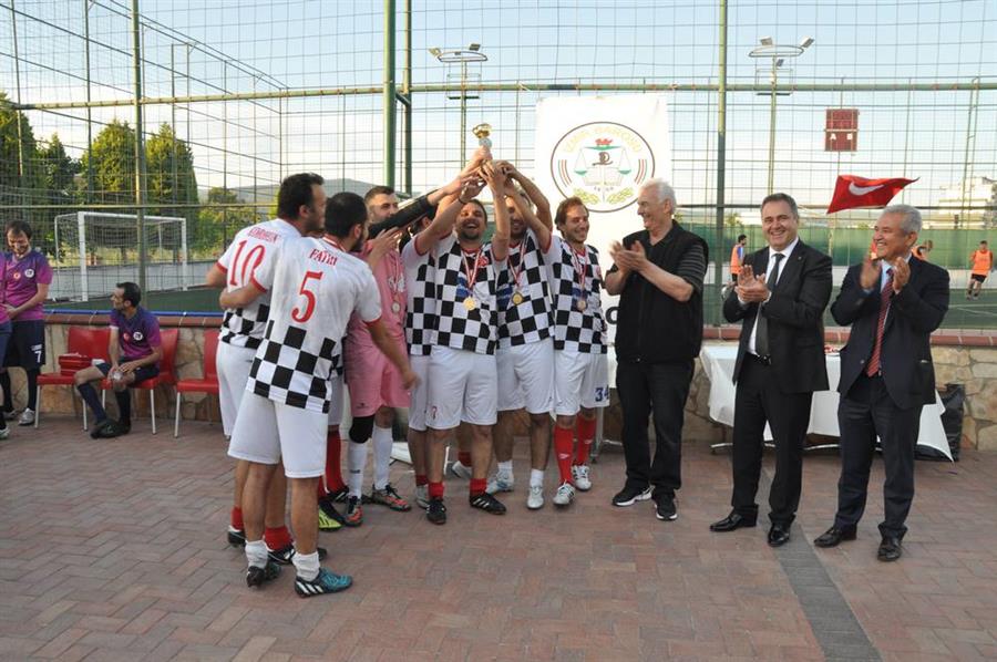 İzmir Barosu 30. Halı Saha Turnuvası Tamamlandı