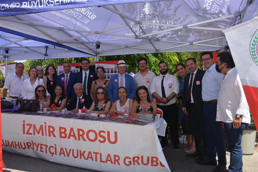İzmir Barosu Genel Kurulu Avukat Özkan Yücel’i Yeniden Baro Başkanı Seçti