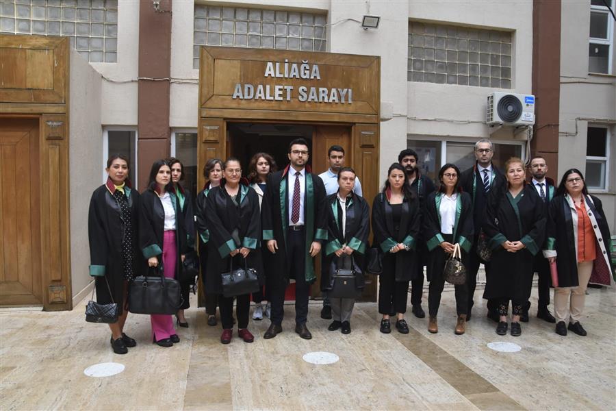 Yargı Eliyle Darbe Girişimi İlçe Adliyeleri Önlerinde Protesto Edildi