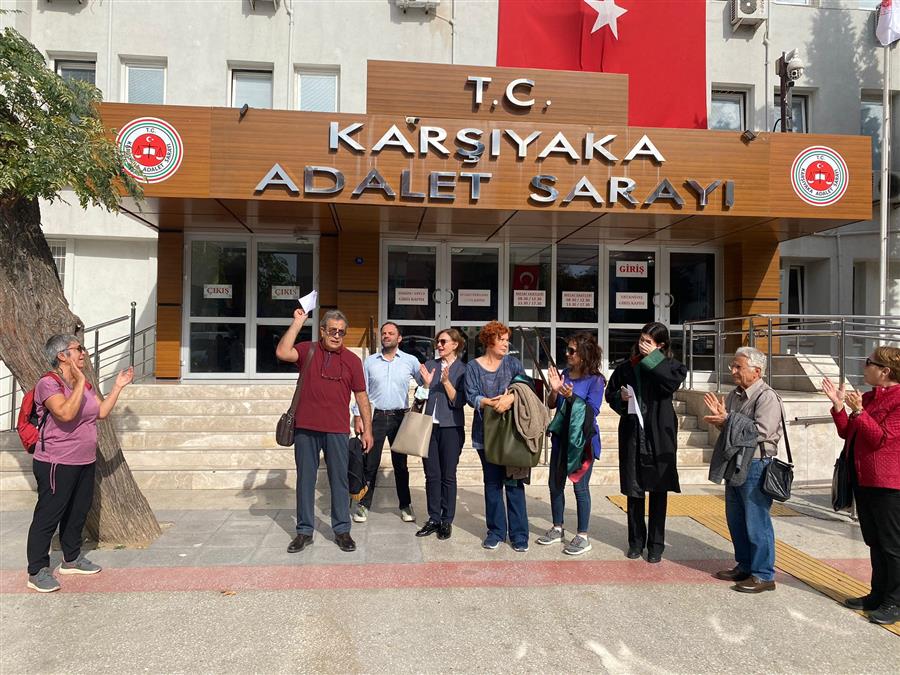 Yargı Eliyle Darbe Girişimi İlçe Adliyeleri Önlerinde Protesto Edildi