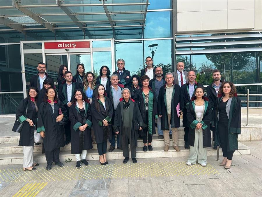 Yargı Eliyle Darbe Girişimi İlçe Adliyeleri Önlerinde Protesto Edildi