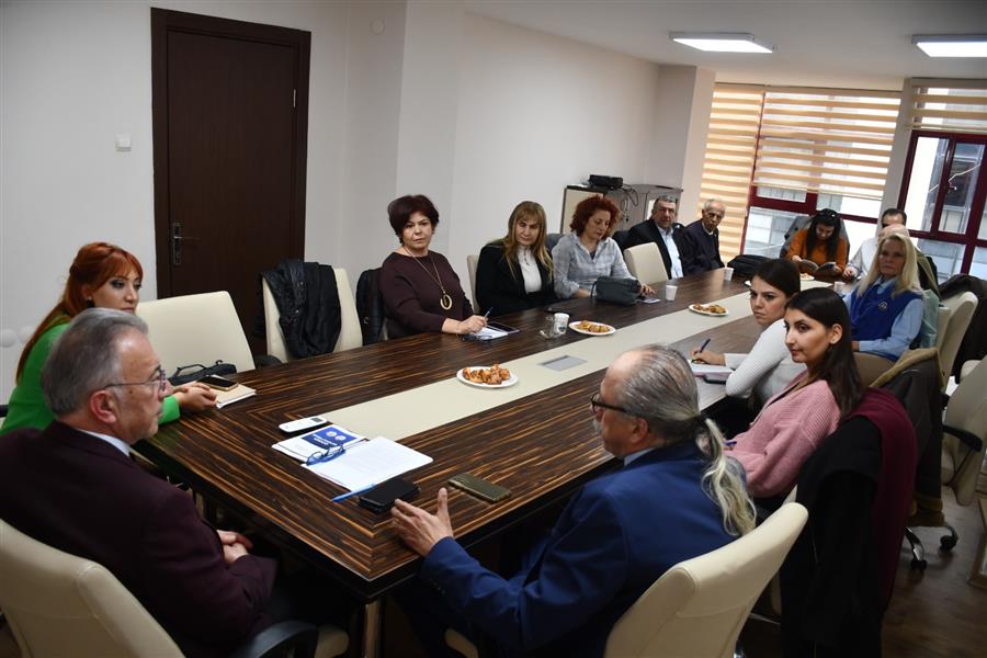 İzmir Büyükşehir Belediyesi Sosyal Projeler Dairesi Başkanlığından Baromuza Ziyaret