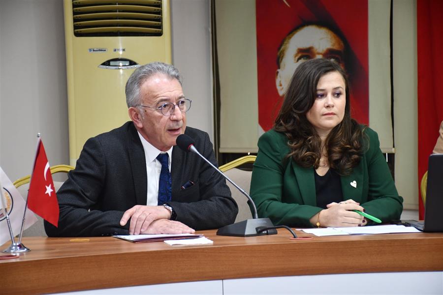Anayasa Değişikliği Teklifinin Hukuka Aykırılığı Konuşuldu