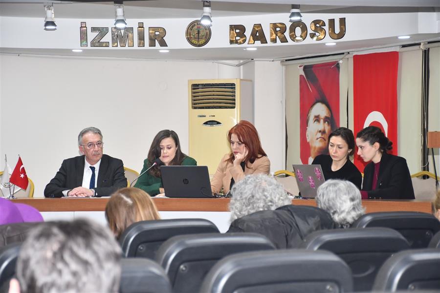 Anayasa Değişikliği Teklifinin Hukuka Aykırılığı Konuşuldu