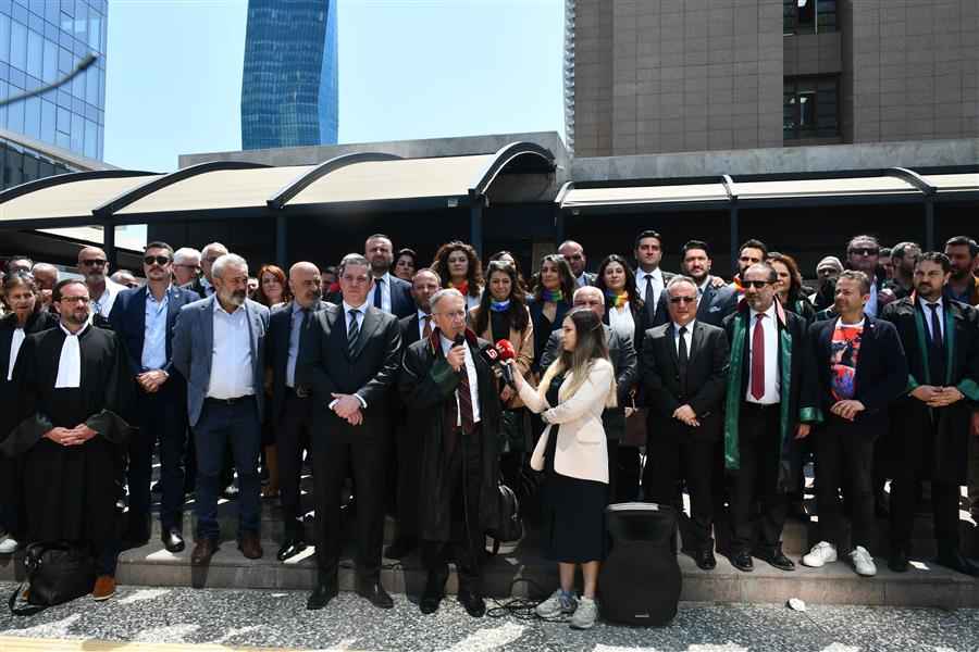 "NEFRETE İNAT, YAŞASIN HAYAT" BERAAT ETTİ