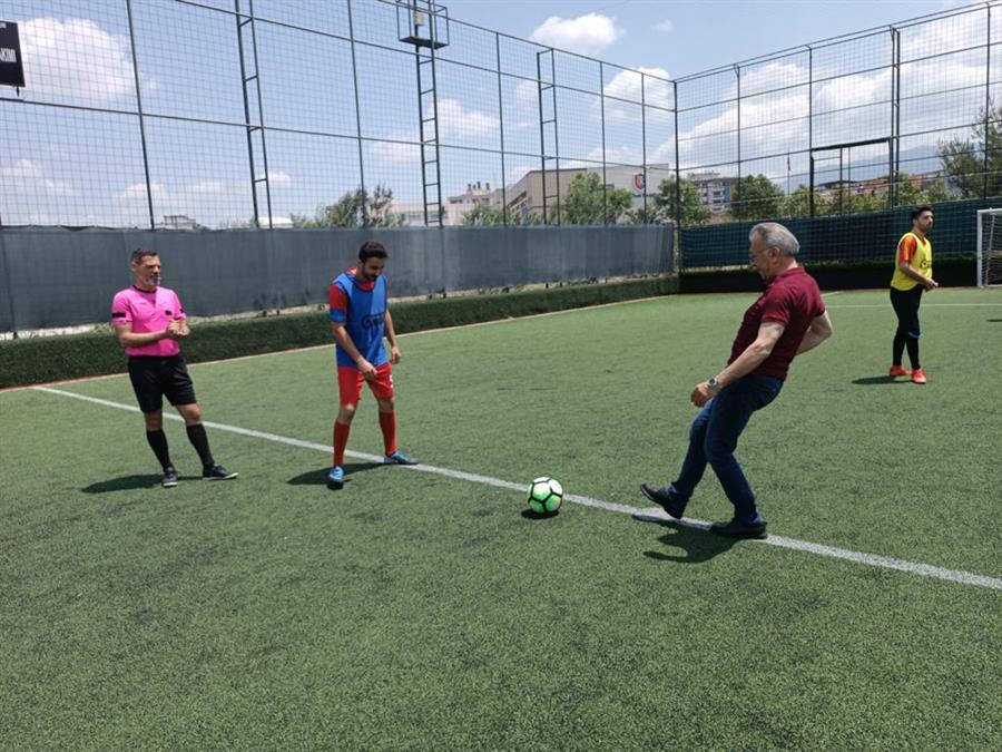 İzmir Barosu 32. Geleneksel Halı Saha Turnuvası Başladı