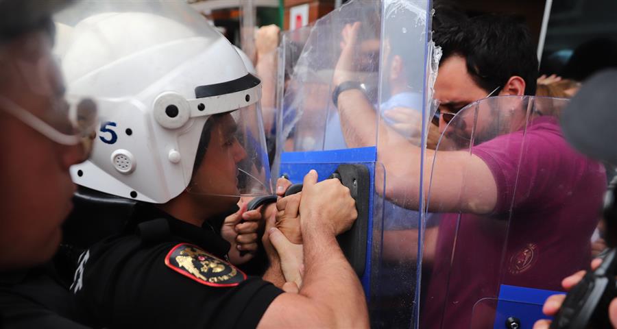 İzmir Barosuna Yapılan Saldırı Kabul Edilemez