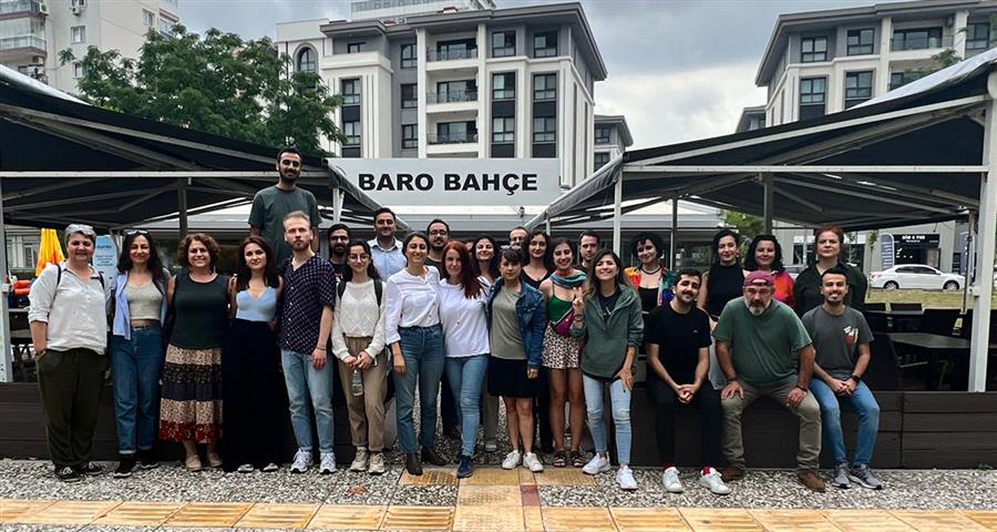 İzmir Barosu LGBTİ+ Hakları Komisyonunun Hak İhalllerini Önlemeye Yönelik Çalışmaları,  Meslektaşlarımızın Katılımıyla Hayat Buluyor 