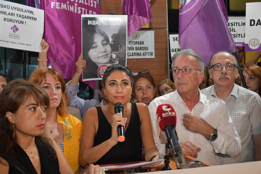Hiçbir Kadın Asla Yalnız Yürümeyecek!