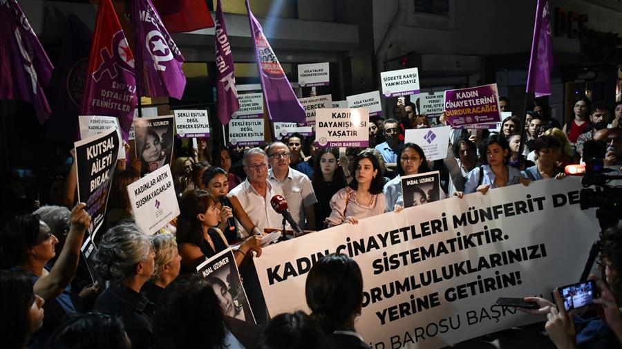 Hiçbir Kadın Asla Yalnız Yürümeyecek!
