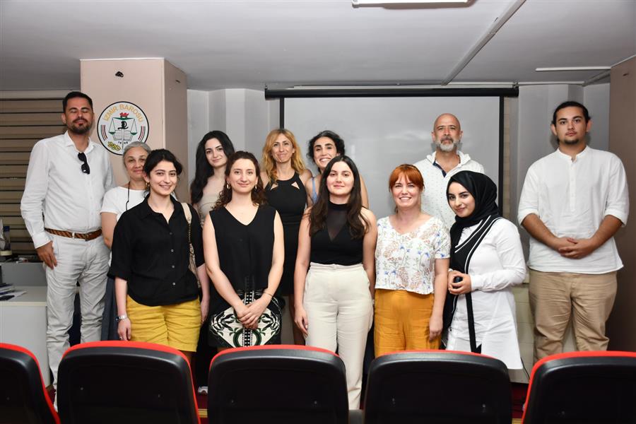 İşçi Avukatların Avukatlık Kanunu ve TBB Meslek Kuralları Bağlamında Sorumluluklarının Çerçevesinin Değerlendirilmesi Konulu Panel Düzenlendi