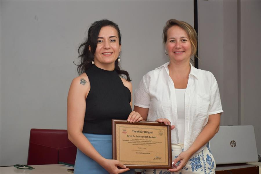 İzmir Barosu’ndan Mülteci Karşıtlığı Siyaseti Konferansı