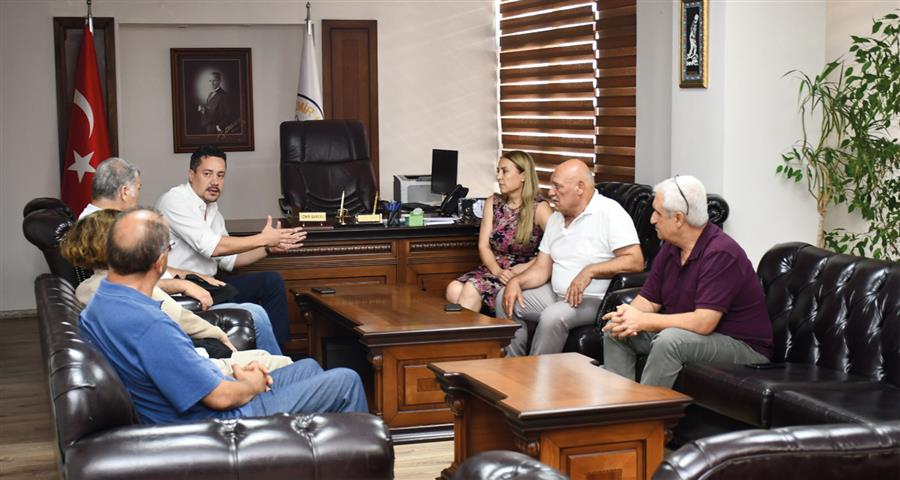 İzmir Barosu Elektrik Akımına Kapılarak Ölen Yurttaşların Ailelerini Ağırladı