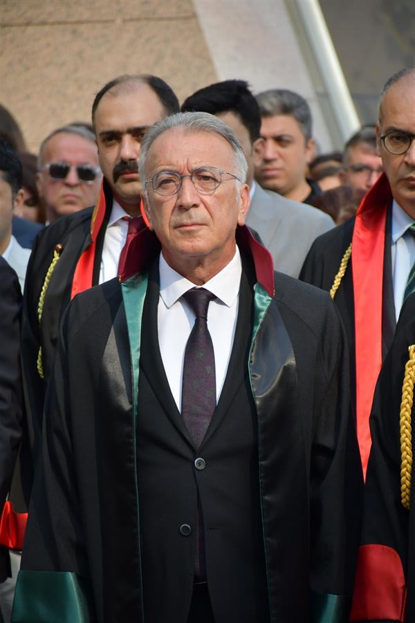İzmir Barosu Başkanı Av. Sefa Yılmaz, 2024-2025 Adli Yıl Açılışında Hukukun Üstünlüğüne ve Yargı Bağımsızlığına Vurgu Yaptı