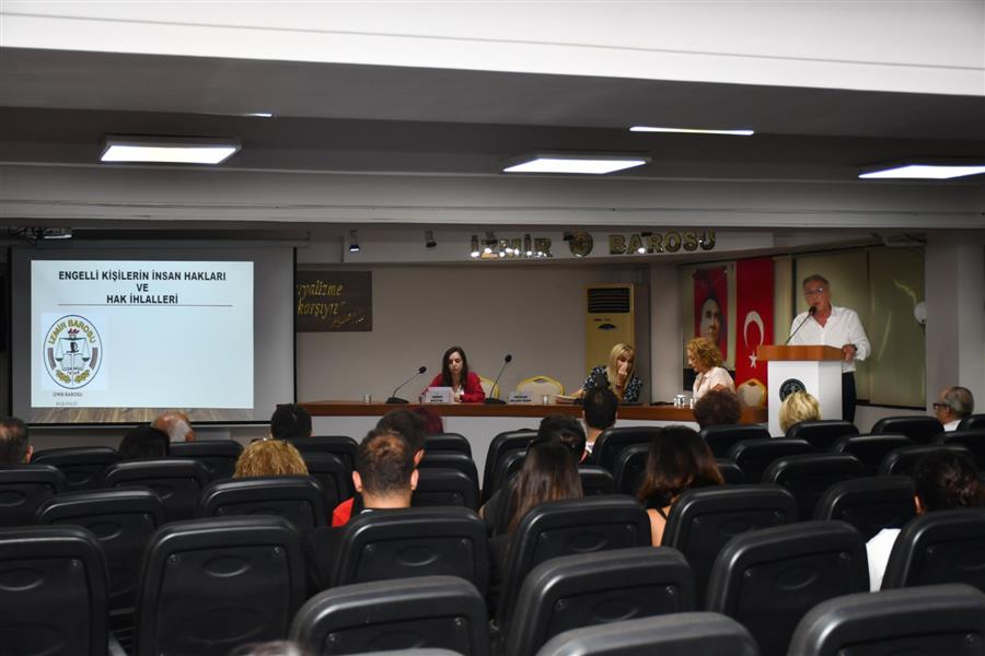 İzmir Barosu | engelli kisilerin insan haklari ve hak ihlalleri baslikli  konferans yapildi