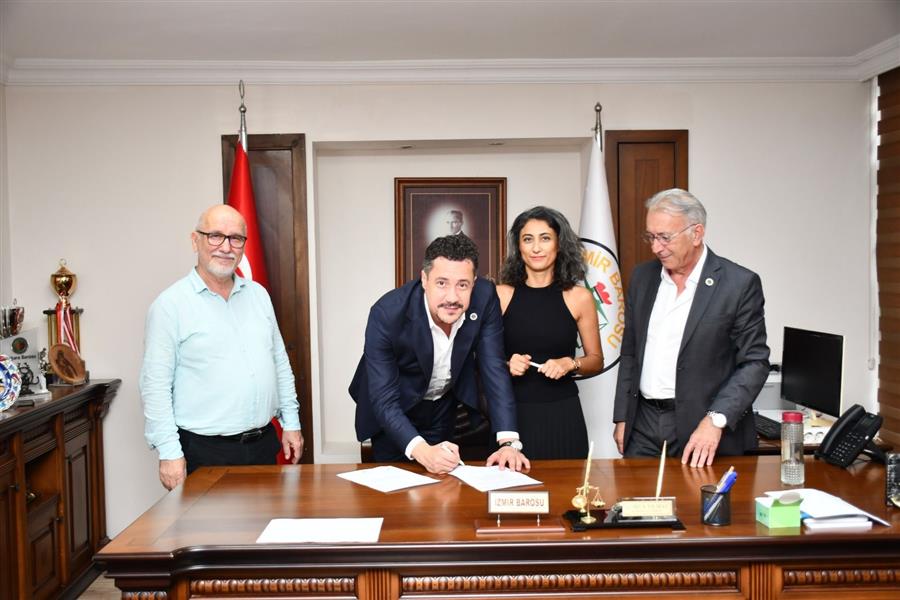 İzmir Avukatları Yardımlaşma ve Dayanışma Vakfından Adli Yardım Bütçesine Bağış