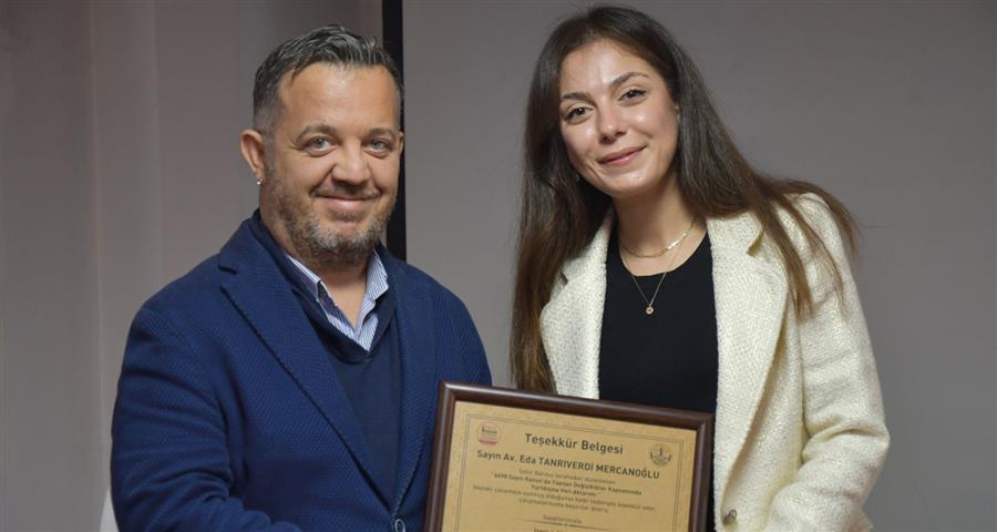 İzmir Barosundan Yurt Dışına Veri Aktarımı Konferansı
