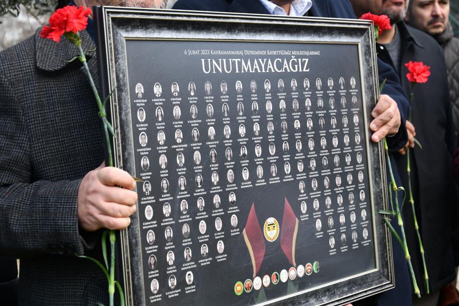 İzmir Barosu: “Depremi Kader Olarak Kabul Etmiyoruz”