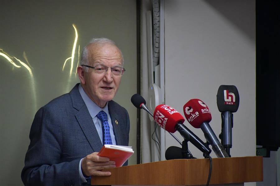 İzmir Barosundan “Faşizmin Hedefinde; Barolar ve Avukatlar” Konferansı