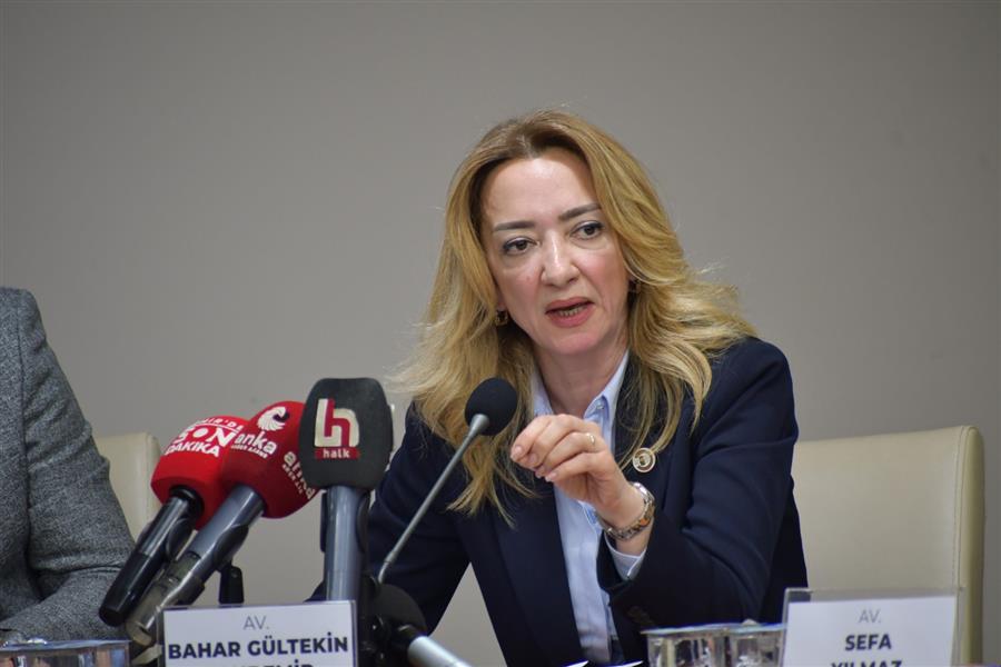 İzmir Barosundan “Faşizmin Hedefinde; Barolar ve Avukatlar” Konferansı