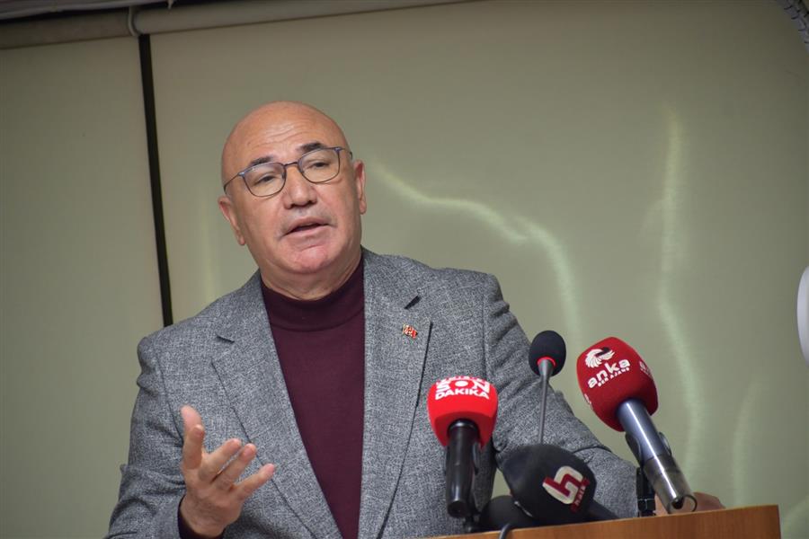 İzmir Barosundan “Faşizmin Hedefinde; Barolar ve Avukatlar” Konferansı
