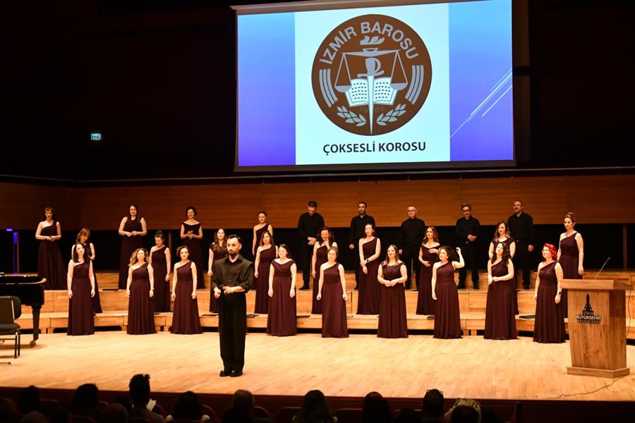 İzmir Barosu Çoksesli Korosu’ndan Avukatlar Haftası’na Özel Konser