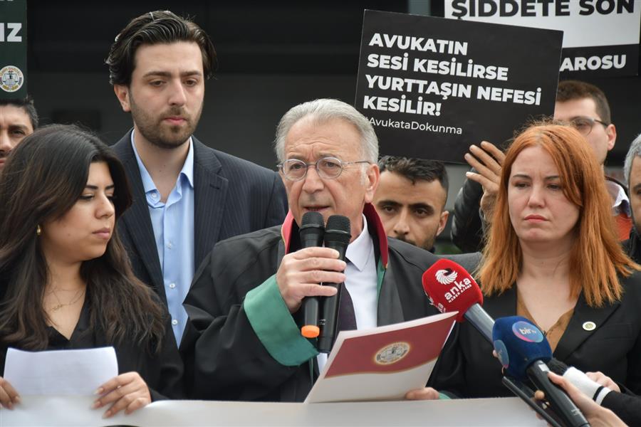 “Avukatlar, Demokrasinin ve Hukukun Teminatıdır”