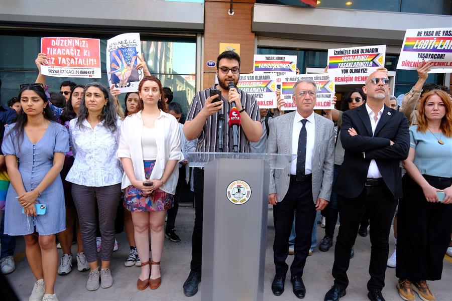 İzmir Barosundan 17 Mayıs Homofobi, Bifobi, Transfobi ve İnterfobi Karşıtı Gün Basın Açıklaması