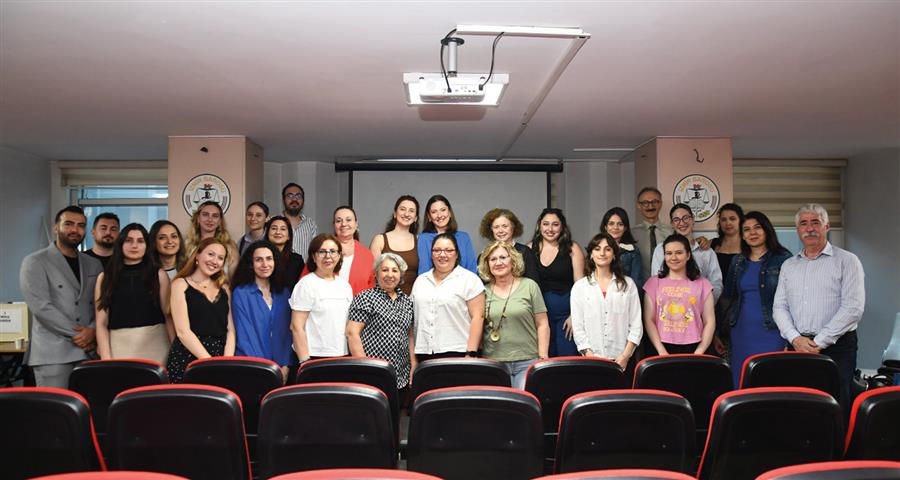 İzmir Barosu Kadın Hakları Merkezinden “Israrlı Takip” Semineri