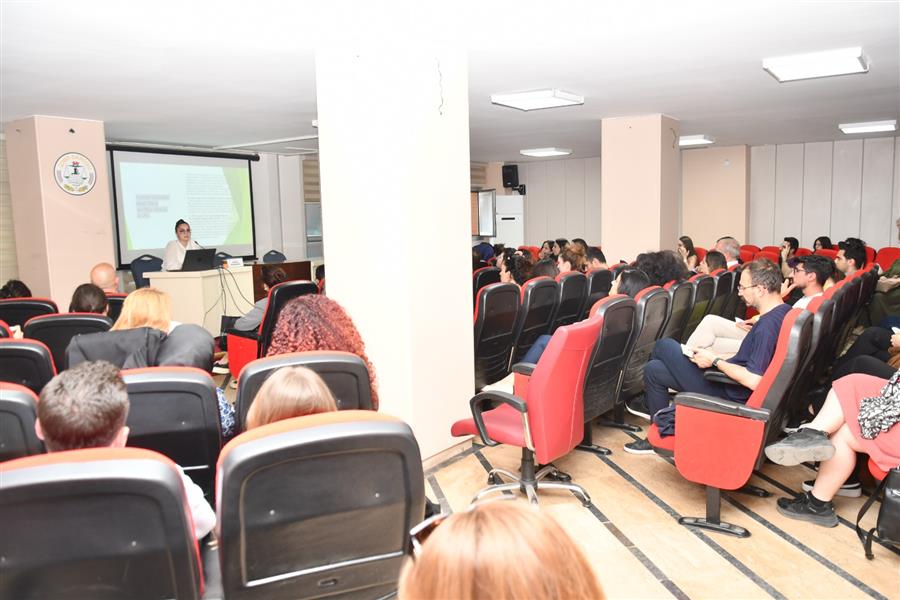 İzmir Barosundan “Yabancıların İkamet İzni” Konulu Konferans