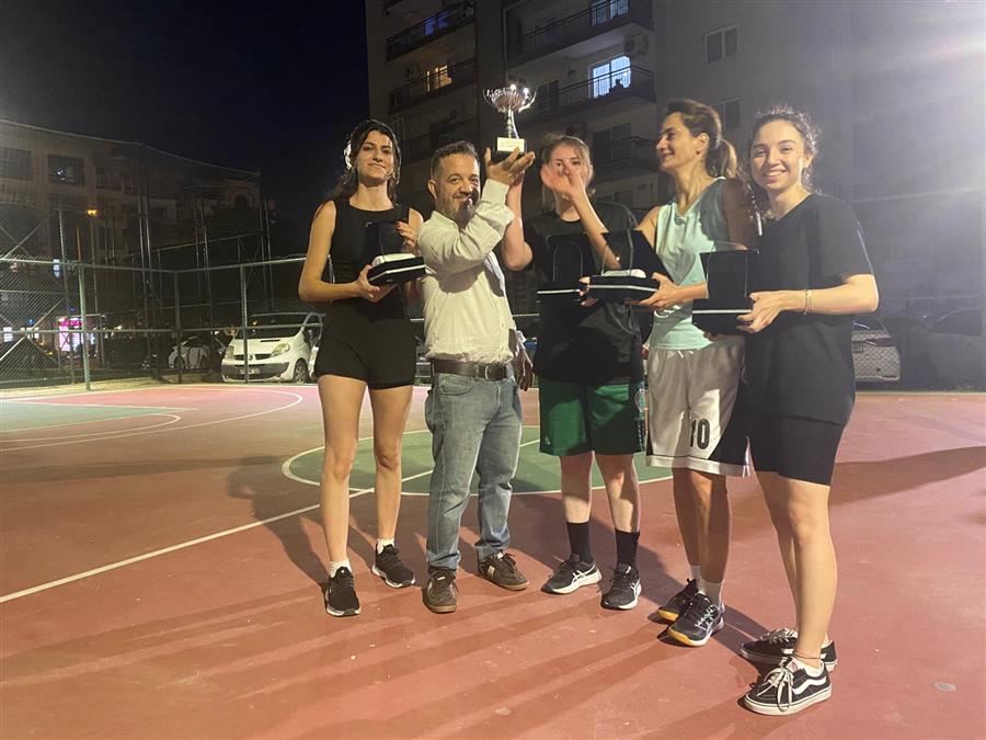 İzmir Barosu 3x3 Basketbol Turnuvası Şampiyonları Belli Oldu