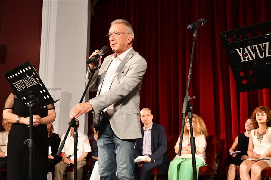 İzmir Barosu Şiir Grubu, Şair Hukukçuların Sesi Oldu 